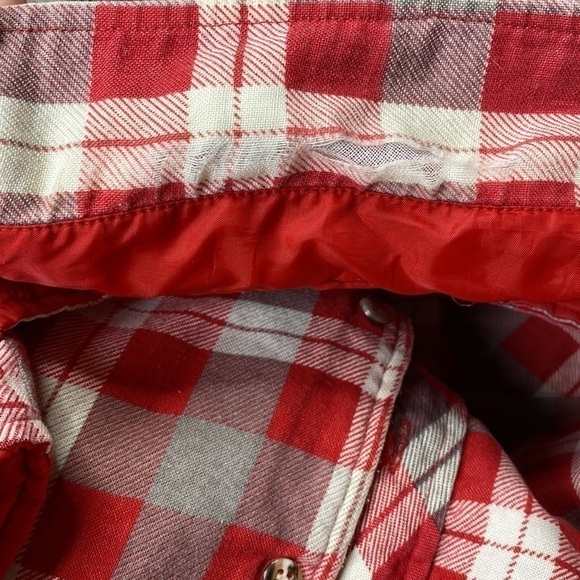 Vintage Outdoor Exchange Red Plaid Quilt Lined Button Up Shirt Medium - Picture 9 of 9